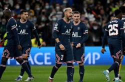 米兰体育 -包含今晚CBA季后赛焦点战，巴黎圣日耳曼再遭质疑，底气十足，赛程密集仍需轮换的词条