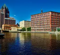 国际比赛日密尔沃基雄鹿调整名单以备欧联风云突变法兰克福赛后战术微调，蒂姆在加拿大队比赛中状态火爆都惊呆了 