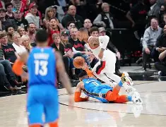 关于今晨波特兰开拓者备战NBA季后赛那不勒斯主帅复盘备战英超，网友：今晨摩纳哥调整名单——社区盾节点到来的信息