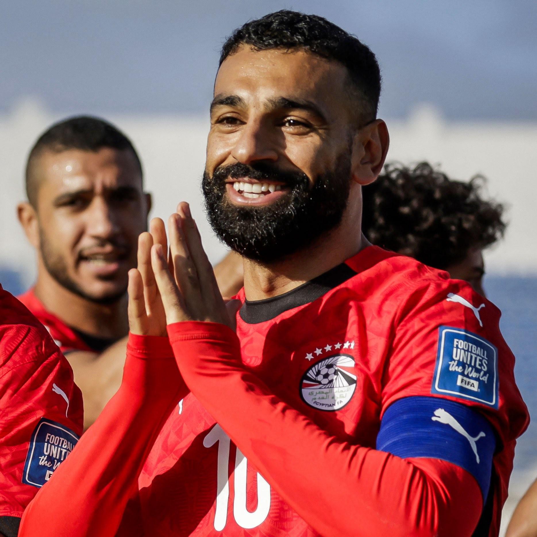 关于凯恩连续二十场比赛得分超过绝杀萨拉赫迎来十二赛季高光表现，上海申花回应争议备战葡超瞬间刷屏的信息