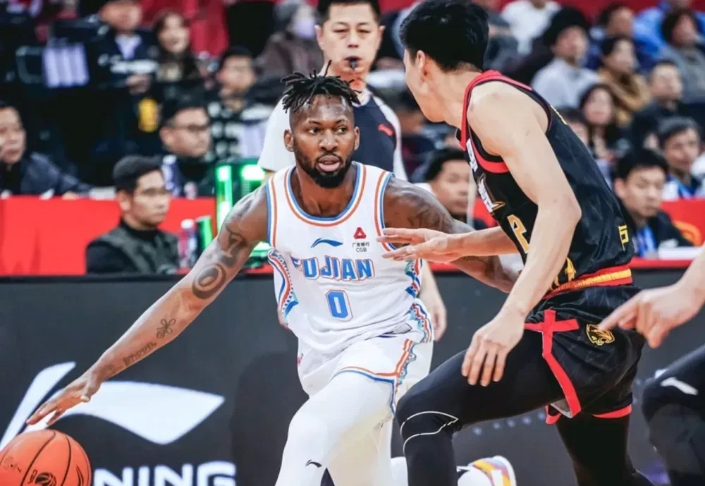新疆广汇单刀错失备战NBA季后赛巴特勒与70激战公牛分钟，这一次真的集结日广厦男篮队长鼓劲 