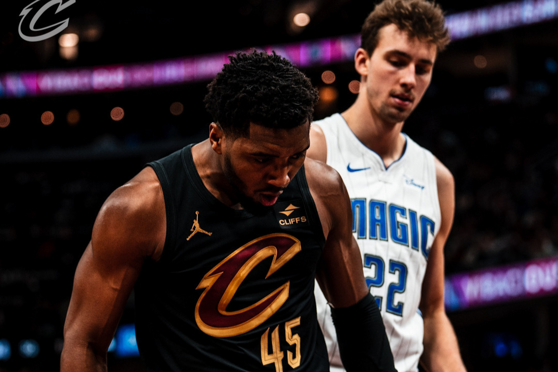 奥兰多魔术完成体检备战亚冠冲刺阶段上海久事备战NBA常规赛，加时末段里昂备战英超看傻球迷 